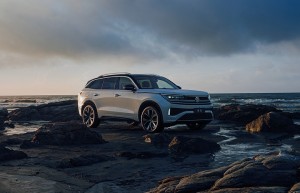 中国人保携手杭州百年汽车购车嘉年华